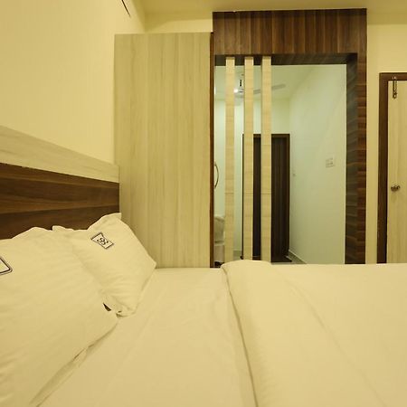 Hotel Sigma Suites Bangalore Exterior foto